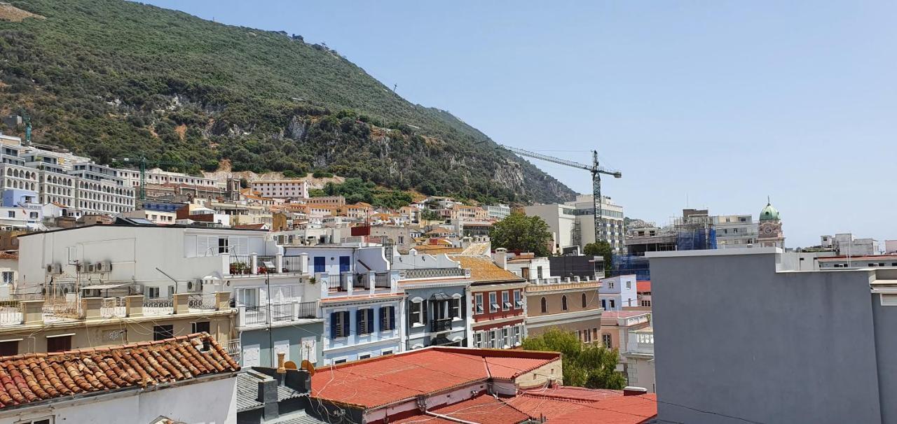 Gibraltar Town Centre Flat With Roof Terrace Apartment Екстериор снимка
